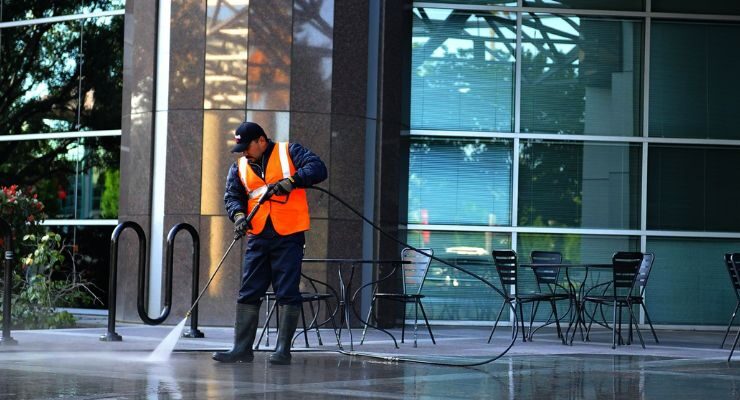 Commercial Pressure Washing
